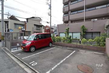 敷地内駐車場（屋外平面式）