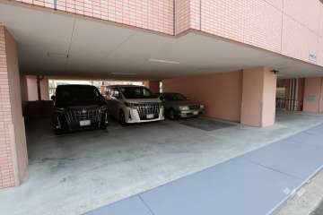 敷地内駐車場（屋内平面式）