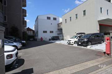 敷地内駐車場（屋外平面式、屋外機械式）