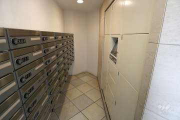 宅配ボックスと共用ポスト