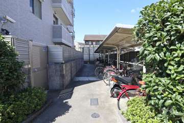 駐輪場、バイク置場