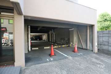 敷地内駐車場（屋内平面式）