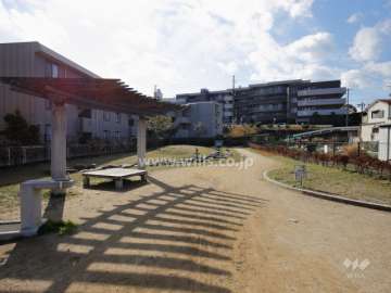 敷地北側の公園