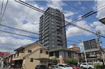 モアグレース浄心アーバンアクシスの外観（南東側から）