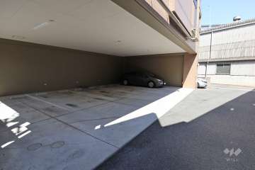 敷地内駐車場（屋内平面式）