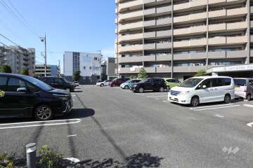 敷地内駐車場（屋外平面式）