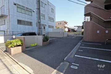 敷地内駐車場（屋外平面式）