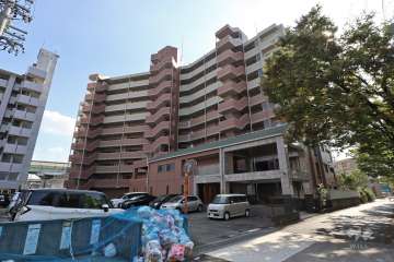 ファミリアーレ山木の外観（北側から）