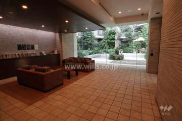 エントランスホール