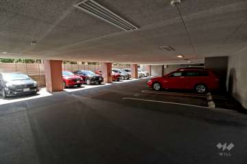 敷地内駐車場（屋内平面式）