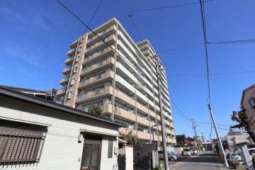 藤和シティホームズ庄内緑地の外観（南西側から）