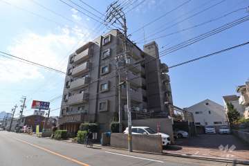 ライオンズマンション浄心の外観（北東側から）