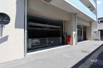 敷地内駐車場（屋内機械式）