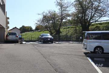 敷地内駐車場（屋外平面式、屋外機械式）