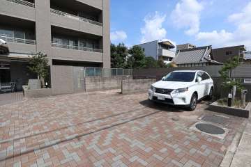 敷地内駐車場（屋外平面式）