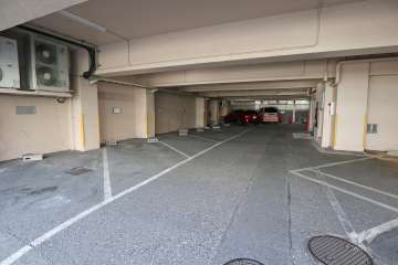 敷地内駐車場（屋内平面式）