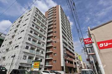 プレサンスロジェ浄心駅前の外観(南東側から)