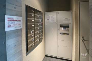 宅配ボックスと共用ポスト