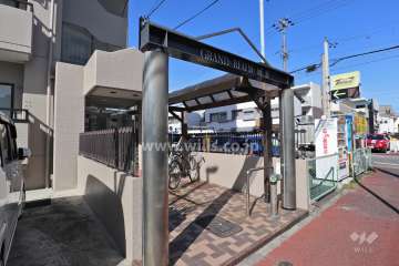 エントランスアプローチ