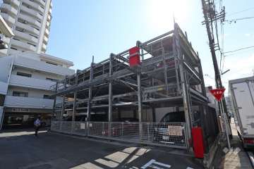 駐車場出入り口・敷地内駐車場（屋外機械式）