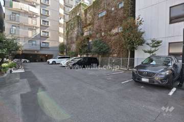 敷地内駐車場(屋外平面式)