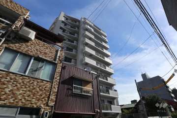 サンパーク新道2の外観（南西側から）