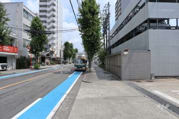 敷地北側の前面道路