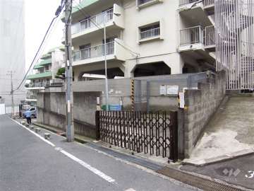 ゴミステーション