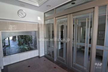 エントランスホール