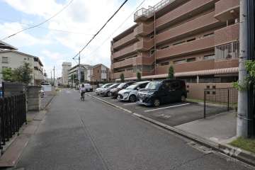 敷地内駐車場（屋外平面式）