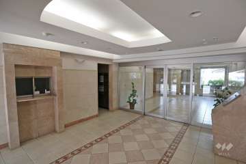 エントランスホール