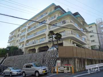 関大前スカイハイツB棟の外観（北東側から）