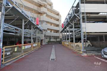 敷地内駐車場（屋外機械式、屋外平面式）