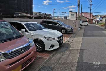 敷地内駐車場(屋外平面式)