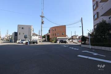 敷地北側の前面道路