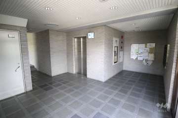 エントランスホール