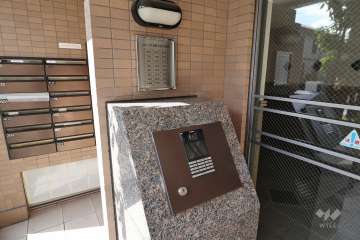 オートロックの操作盤、案内板