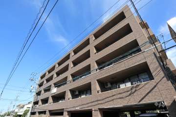 ラヴィアーレ中小田井の外観（南東側から）