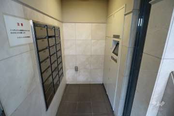 宅配ボックスと共用ポスト