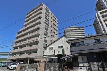 ファミリアーレ上小田井南棟の外観(南側から)