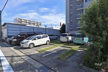 敷地内駐車場（屋外平面式）