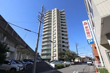 シティコーポ上小田井ロングイングタワーの外観（北東側から）