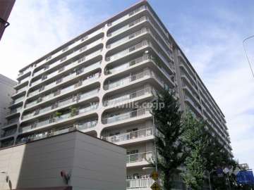 江坂ハイデンスの外観（南東側から）