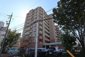 プレシアスコート上小田井の外観（北西側から）