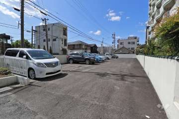 敷地内駐車場（屋外平面式）
