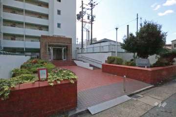 エントランスアプローチ