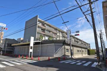 天塚コーポラスの外観(南側から)