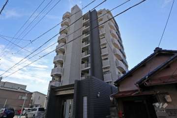 ファミリアーレ庄内通2の外観（北西側から）