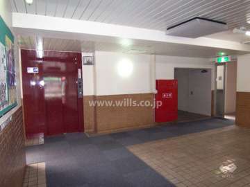 エレベーター（モニター付き）