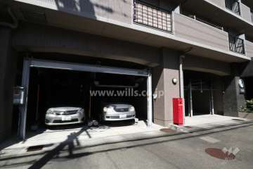 敷地内駐車場（屋内機械式）